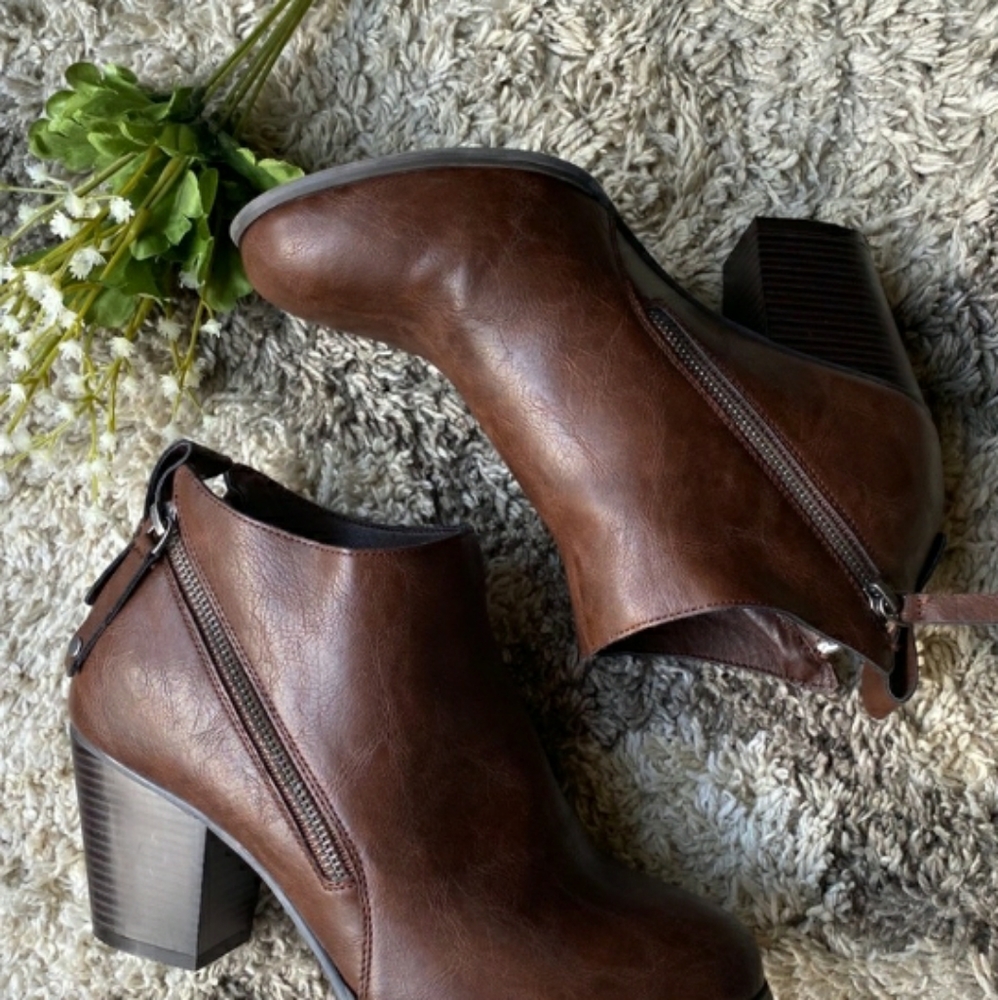 EUC Torrid Ankle Boot, Size 7.5